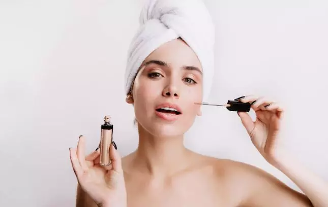 Rahasia makeup flawless ala Cinta Laura Berbagai sumber Rahasia makeup flawless ala Cinta Laura Berbagai sumber