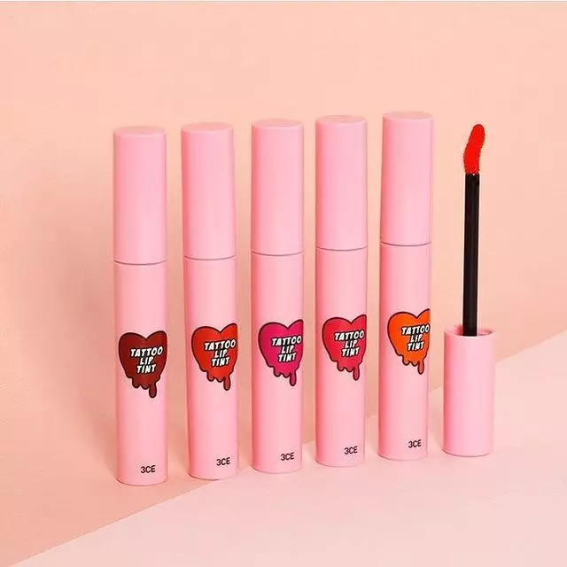 <img style= <img style=