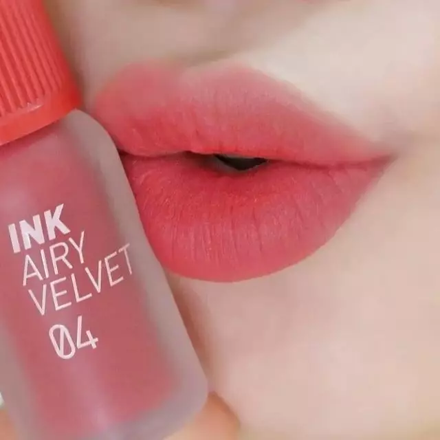 <img style= <img style=