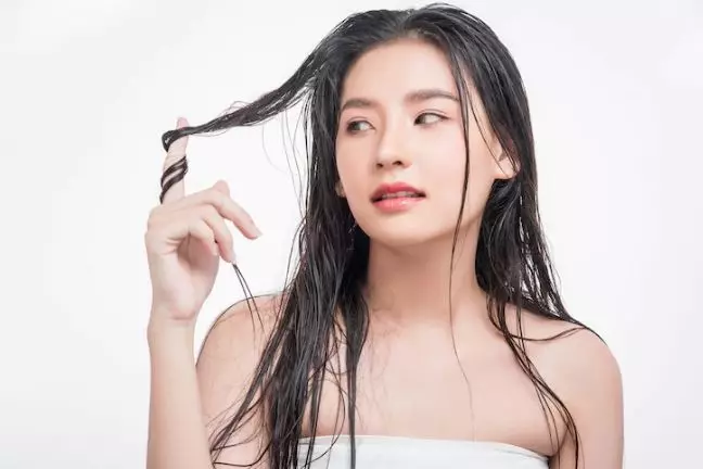 Perawatan rambut panjang Anissa Aziza Berbagai sumber Perawatan rambut panjang Anissa Aziza Berbagai sumber
