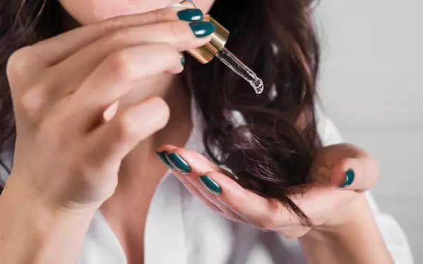 Perawatan rambut panjang Anissa Aziza Berbagai sumber Perawatan rambut panjang Anissa Aziza Berbagai sumber