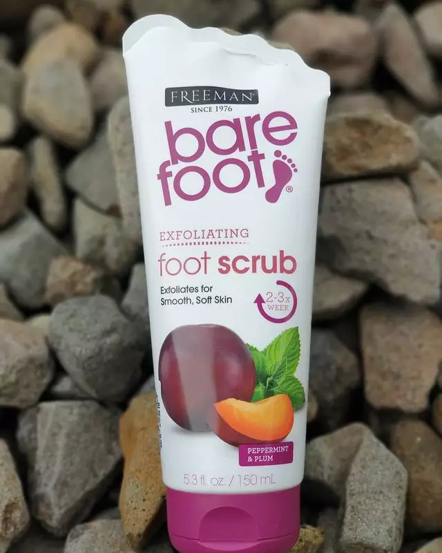 Rekomendasi foot scrub  Berbagai sumber