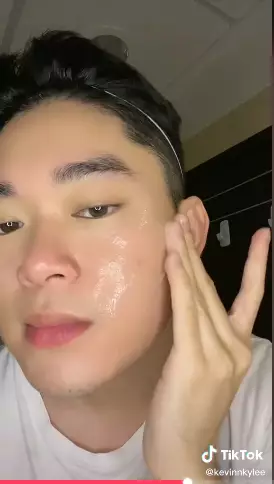 Tips mendapatkan kulit wajah glass skin Berbagai sumber Tips mendapatkan kulit wajah glass skin Berbagai sumber