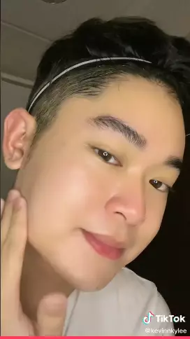 Tips mendapatkan kulit wajah glass skin Berbagai sumber Tips mendapatkan kulit wajah glass skin Berbagai sumber