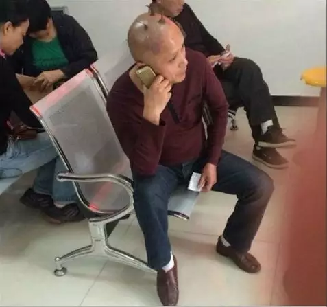 gaya nyeleneh kuciran © Berbagai Sumber