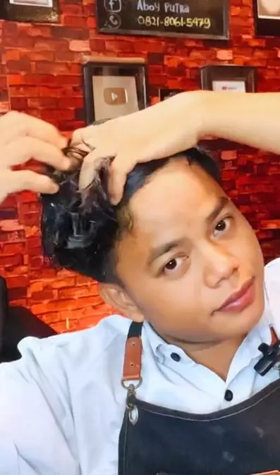 Trik membuat rambut bervolume pakai 1 jenis buah Berbagai sumber Trik membuat rambut bervolume pakai 1 jenis buah Berbagai sumber