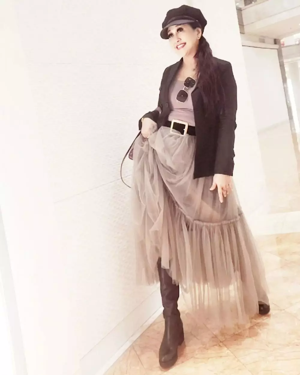 pesona penyanyi usia setengah abad © Instagram