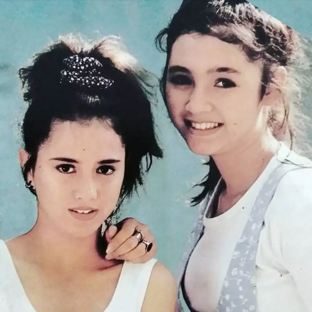 sahabat oneng di sitkom bajaj baru dulunya model © berbagai sumber sahabat oneng di sitkom bajaj baru dulunya model © berbagai sumber