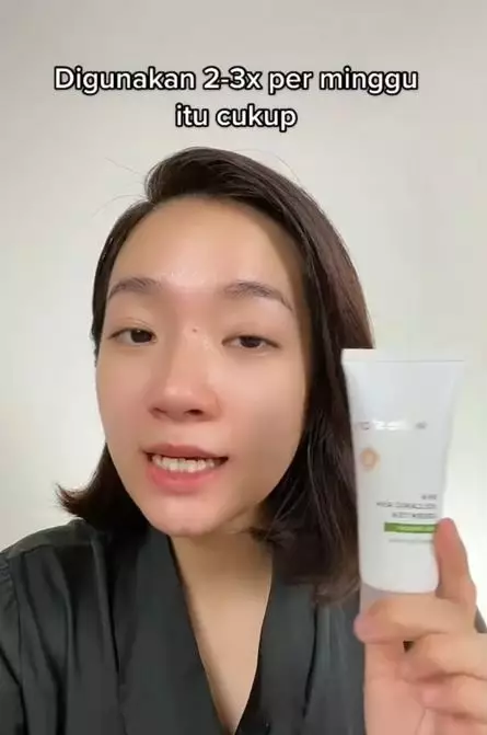 Cara memakai clay mask yang tepat untuk bersihkan pori-pori Berbagai sumber Cara memakai clay mask yang tepat untuk bersihkan pori-pori Berbagai sumber