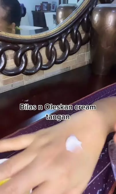 Cara menghilangkan kerutan pada tangan cuma pakai 4 bahan dapur Berbagai sumber Cara menghilangkan kerutan pada tangan cuma pakai 4 bahan dapur Berbagai sumber