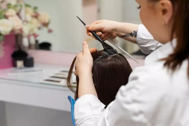 cara bleaching rambut sendiri di rumah berbagai sumber