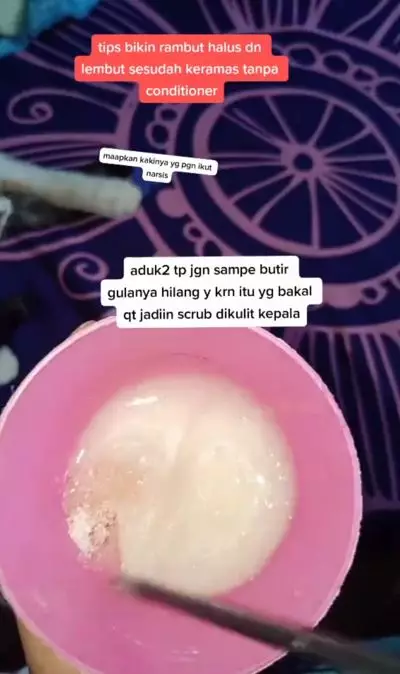 Trik mencuci rambut tanpa kondisioner agar lembut pakai 1 bahan dapur Berbagai sumber