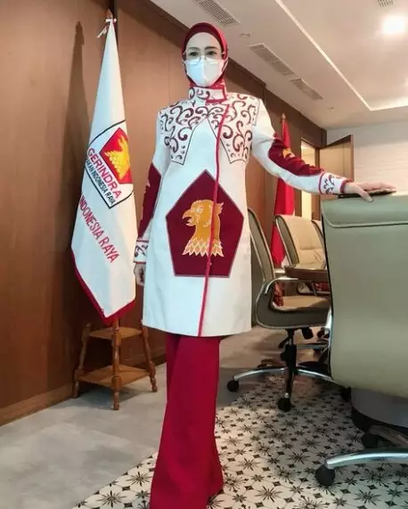 gaya Mulan Jameela di keseharian © Instagram