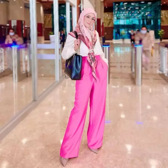 gaya Mulan Jameela di keseharian © Instagram