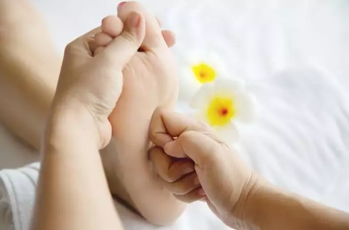 cara menggunakan baby oil untuk perawatan kulit berbagai sumber cara menggunakan baby oil untuk perawatan kulit berbagai sumber