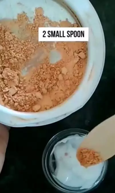 Cara membuat foundation pakai 2 produk makeup Berbagai sumber Cara membuat foundation pakai 2 produk makeup Berbagai sumber