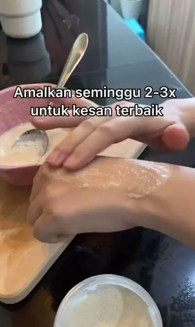 Cara membuat scrub alami untuk hilangkan selulit pakai 3 bahan dapur Berbagai sumber Cara membuat scrub alami untuk hilangkan selulit pakai 3 bahan dapur Berbagai sumber