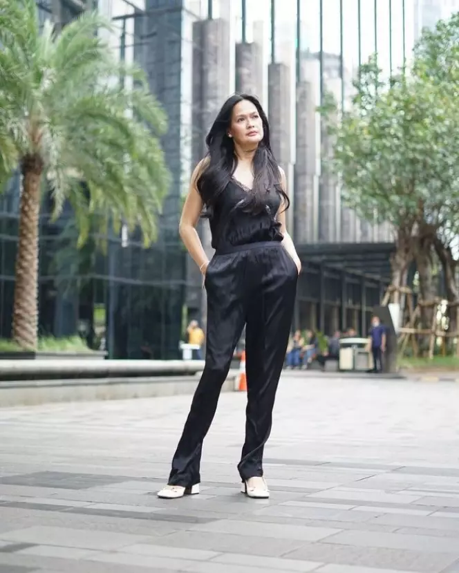 pesona seleb awet muda sudah jadi nenek © instagram