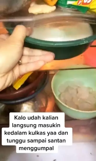 Cara membuat hair mask untuk haluskan rambut pakai 2 bahan dapur Berbagai sumber