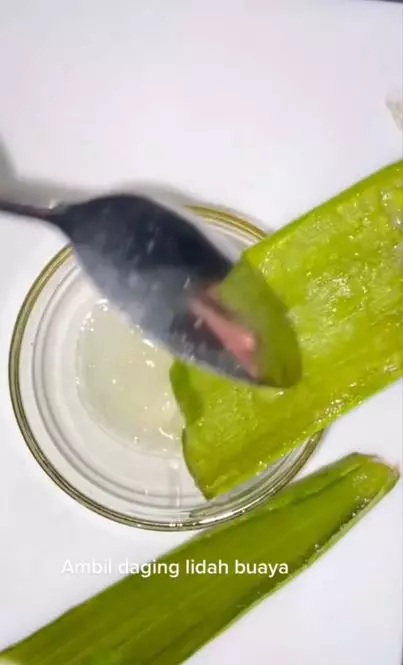 Cara menghilangkan beruntusan pada wajah pakai 2 bahan alami Berbagai sumber Cara menghilangkan beruntusan pada wajah pakai 2 bahan alami Berbagai sumber