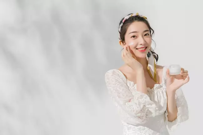 cara menggunakan sunscreen untuk kulit berminyak berbagai sumber  cara menggunakan sunscreen untuk kulit berminyak berbagai sumber