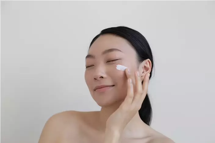 cara menggunakan sunscreen untuk kulit berminyak berbagai sumber  cara menggunakan sunscreen untuk kulit berminyak berbagai sumber