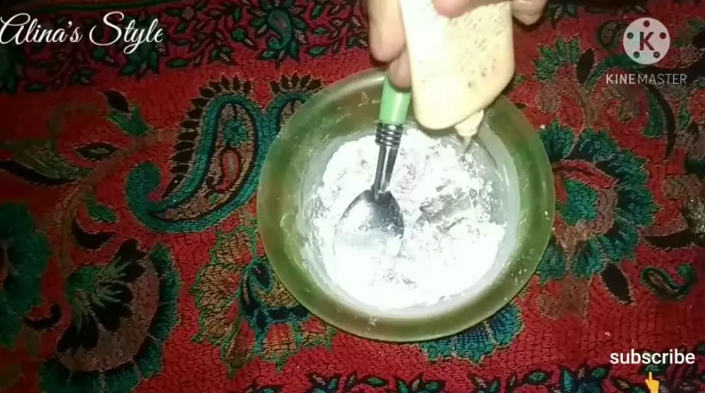 Cara membuat powder blush pakai 3 produk makeup Berbagai sumber Cara membuat powder blush pakai 3 produk makeup Berbagai sumber