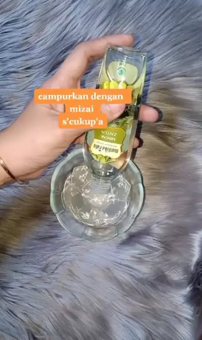 Trik mengurangi rontok secara alami pakai 2 bahan dapur Berbagai sumber Trik mengurangi rontok secara alami pakai 2 bahan dapur Berbagai sumber