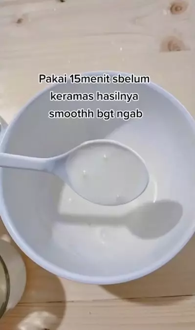 Trik mengatasi rambut rusak dan kering pakai 3 bahan dapur Berbagai sumber Trik mengatasi rambut rusak dan kering pakai 3 bahan dapur Berbagai sumber