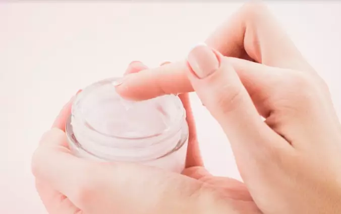 Urutan skincare basic untuk kulit berminyak © 2023 brilio.net