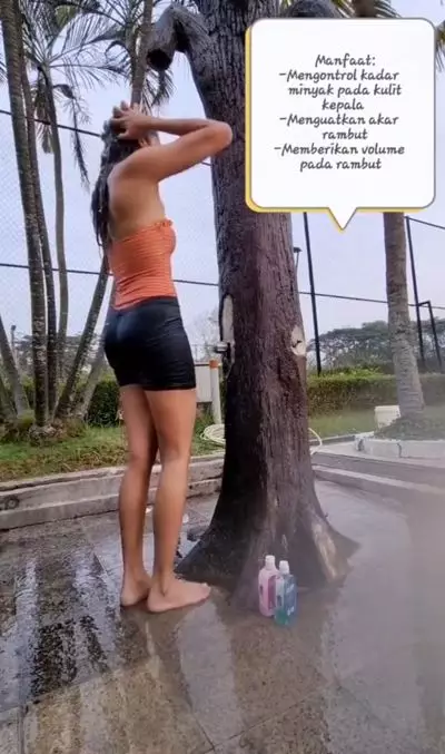 Trik mencuci rambut yang tepat setelah berenang Berbagai sumber Trik mencuci rambut yang tepat setelah berenang Berbagai sumber