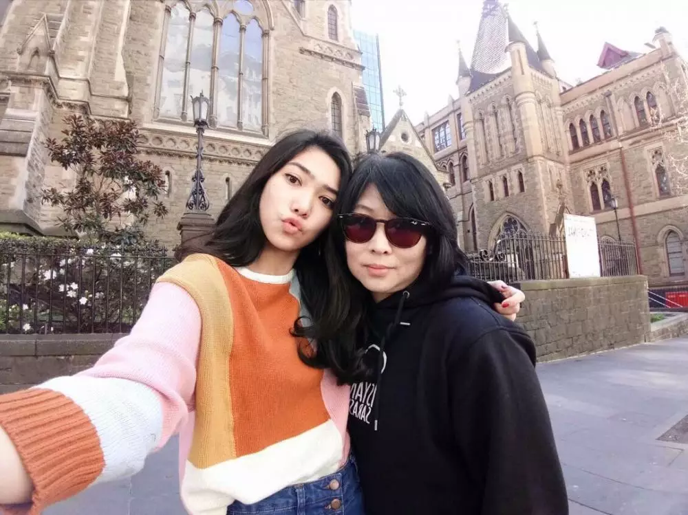 kebersamaan penyanyi dengan ibunda © Instagram