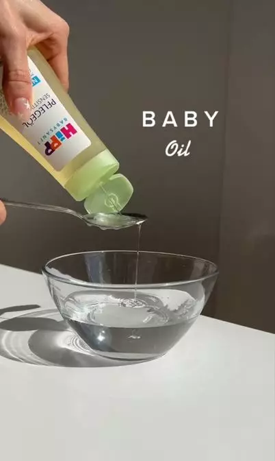 Cara membuat remover pad hanya pakai 2 produk bayi Berbagai sumber Cara membuat remover pad hanya pakai 2 produk bayi Berbagai sumber