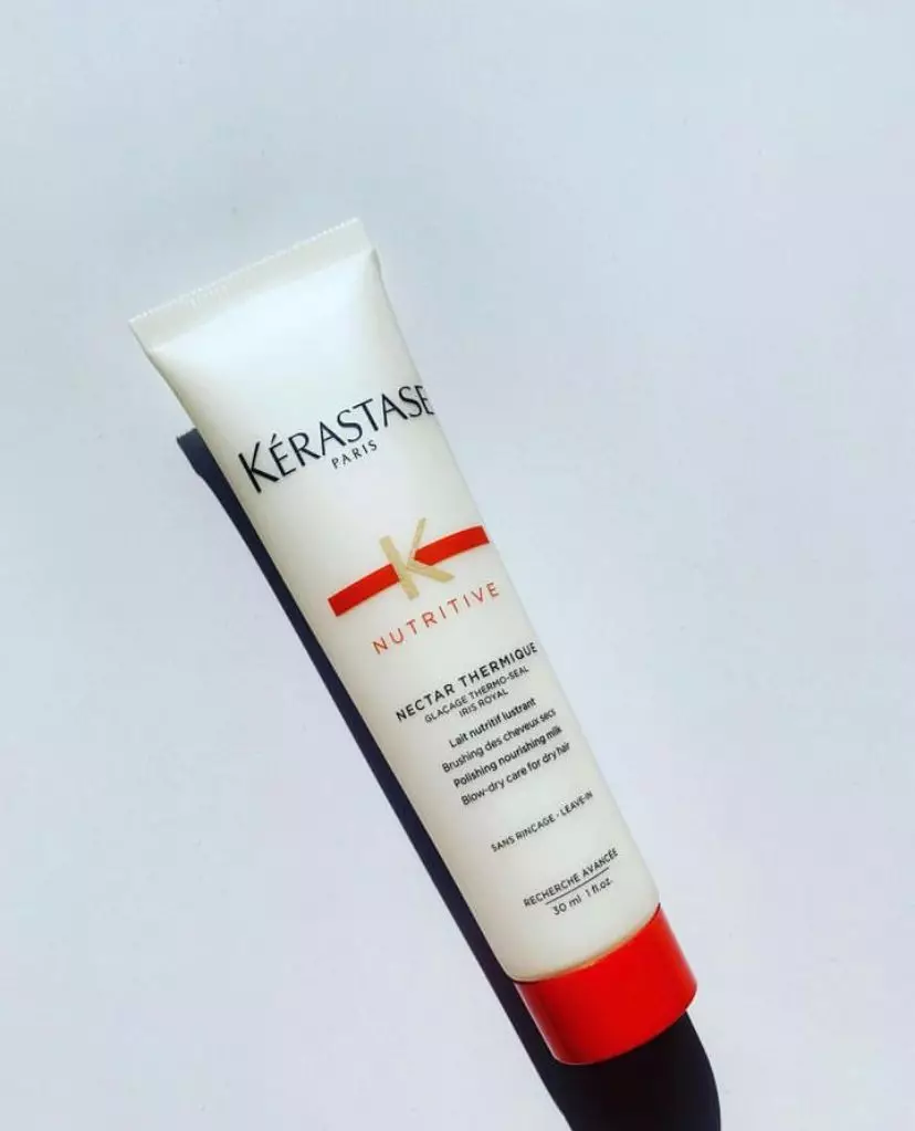 Rekomendasi vitamin rambut untuk melindungi dari panas catokan © 2023 brilio.net Rekomendasi vitamin rambut untuk melindungi dari panas catokan © 2023 brilio.net