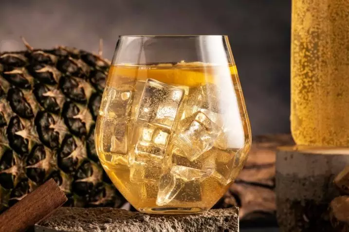 perawatan kecantikan kulit Aura Kasih berbagai sumber