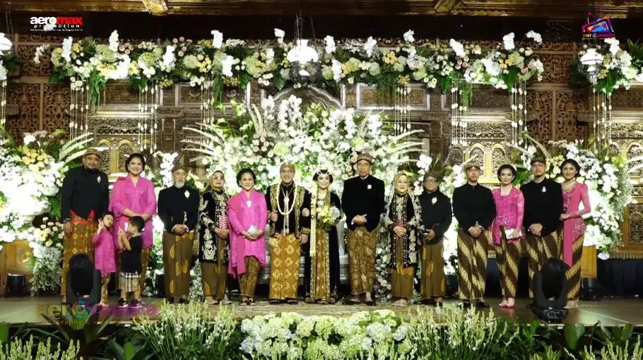 potret selvi ananda di pernikahan adik bungsu jokowi © berbagai sumber