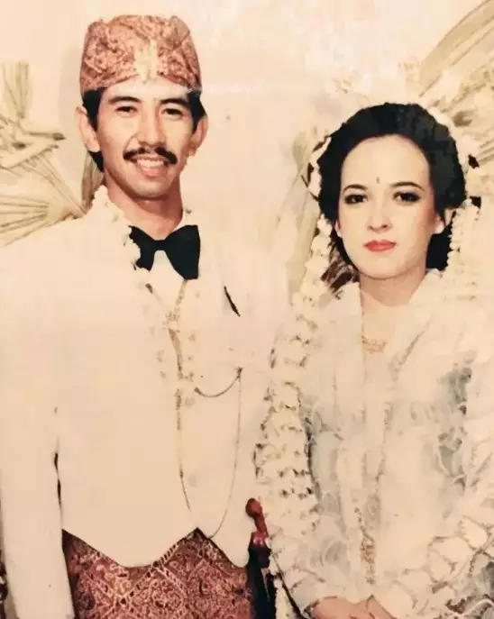 ibu penyanyi saat muda © berbagai sumber