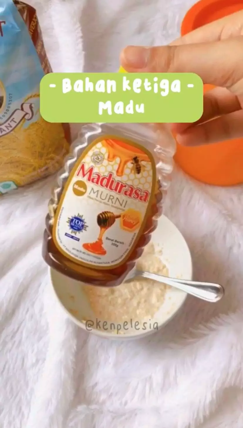 cara membuat masker wajah berjerawat © berbagai sumber