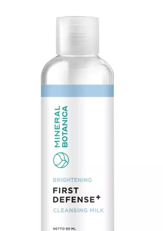 Rekomendasi produk pembersih wajah lokal © 2023 brilio.net