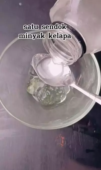 Trik membuat hair mask untuk lembapkan dan suburkan rambut pakai 3 bahan alami Berbagai sumber