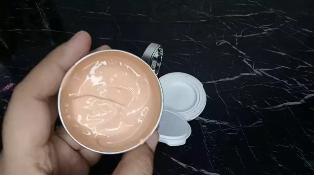 Cara membuat BB Cushion pakai 3 produk Berbagai sumber