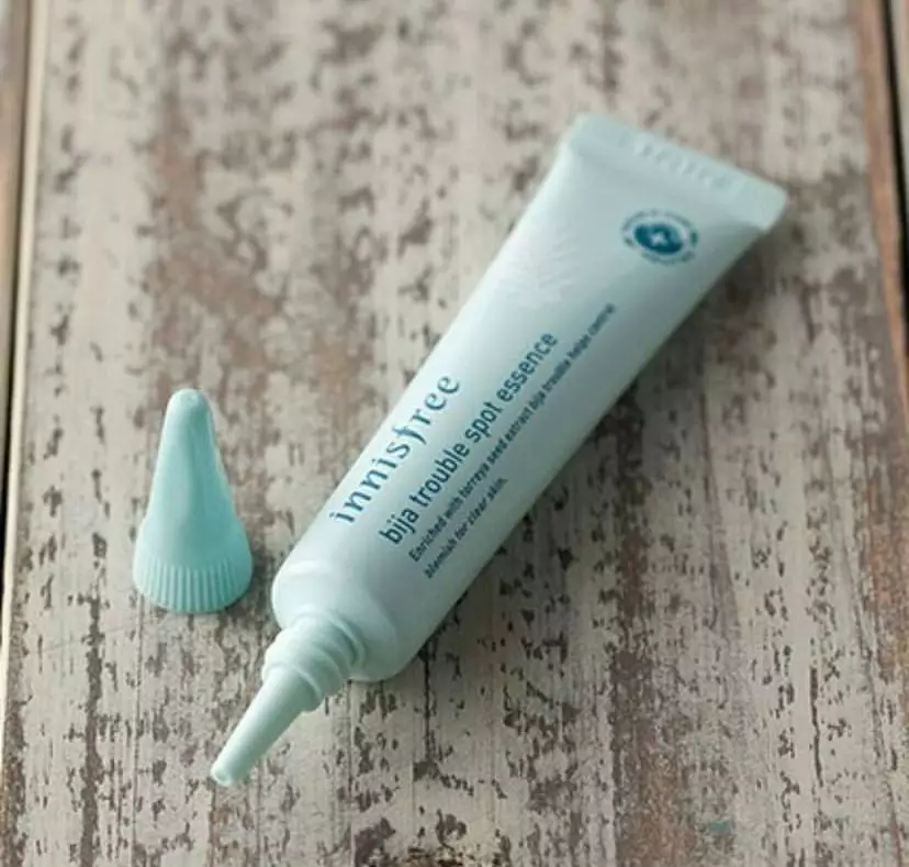 Rekomendasi acne spot ampuh © 2023 brilio.net Rekomendasi acne spot ampuh © 2023 brilio.net