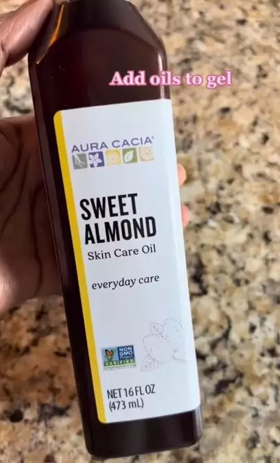 Cara membuat hair gel pakai 4 bahan alami Berbagai sumber