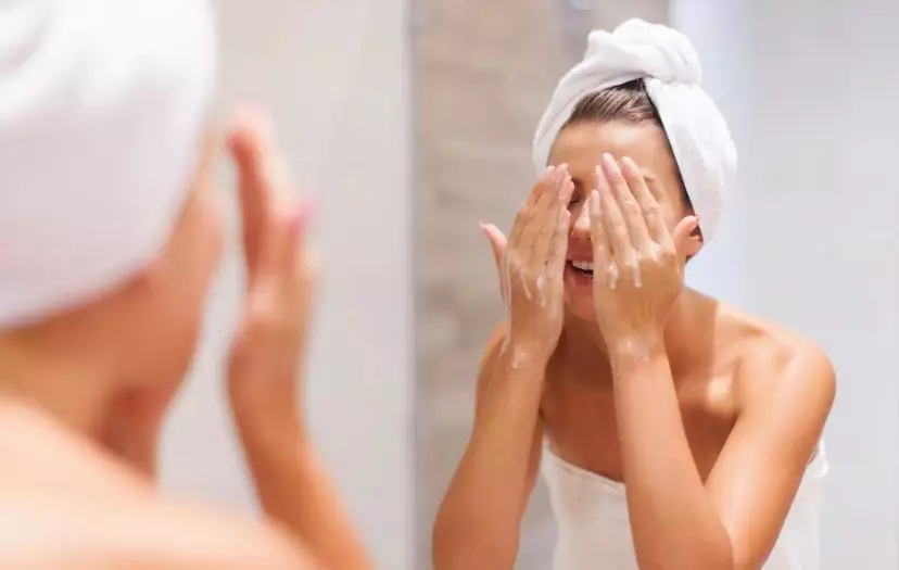 cara mengatasi skin barrier yang rusak © 2023 brilio.net cara mengatasi skin barrier yang rusak © 2023 brilio.net