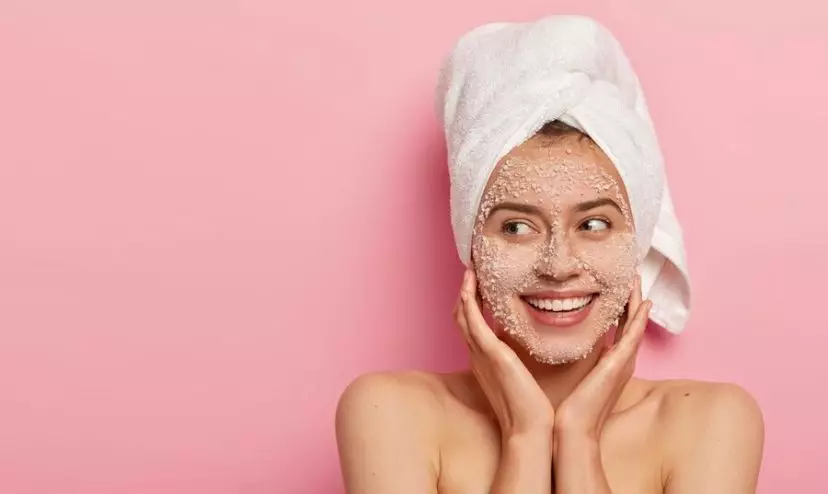 cara mengatasi skin barrier yang rusak © 2023 brilio.net cara mengatasi skin barrier yang rusak © 2023 brilio.net