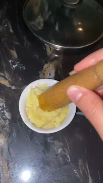 Trik mengatasi beruntusan dan wajah belang pakai 1 jenis sayur Berbagai sumber