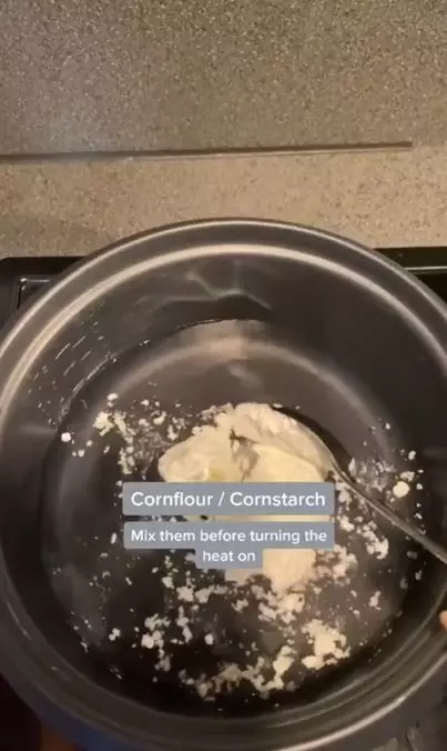 Trik bikin rambut halus bak dismoothing cuma butuh 1 bahan dapur Berbagai sumber Trik bikin rambut halus bak dismoothing cuma butuh 1 bahan dapur Berbagai sumber