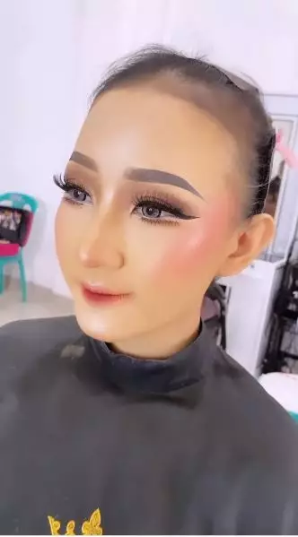 trik mudah tutupi tahi lalat di wajah berbagai sumber