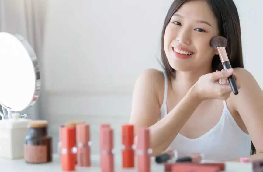 makeup natural dengan hasil flawless tanpa foundation © 2023 berbagai sumber