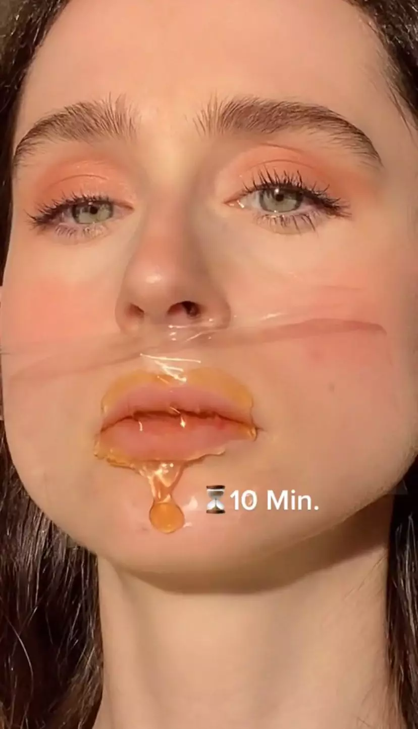 Cara membuat lip mask sendiri © berbagai sumber Cara membuat lip mask sendiri © berbagai sumber